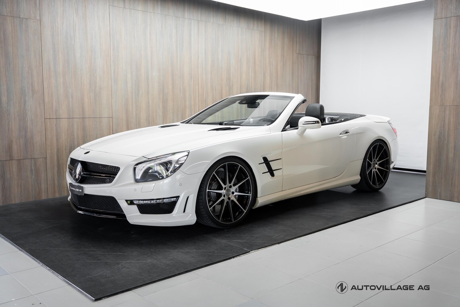 MERCEDES-BENZ SL 63 AMG Speedshift