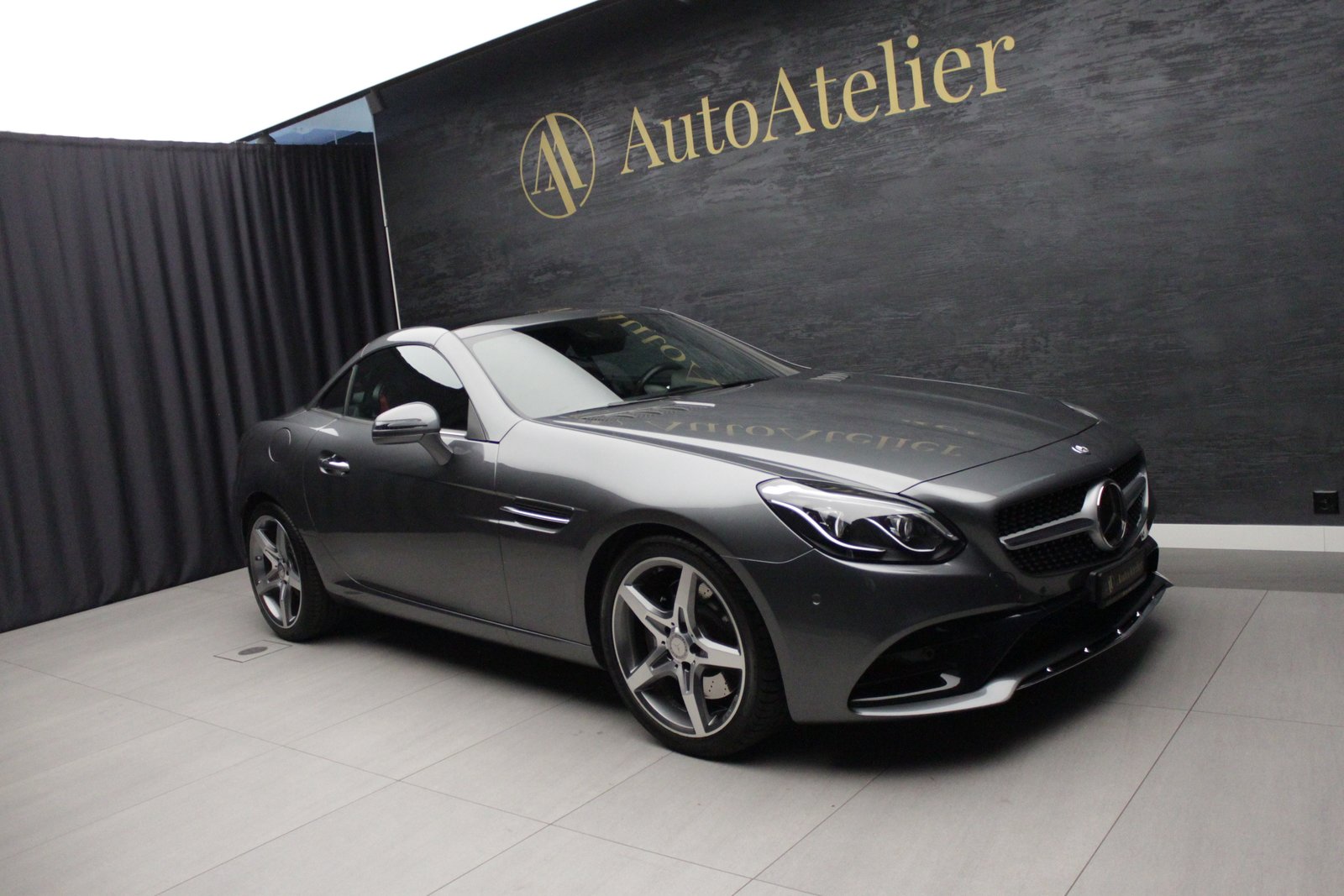 MERCEDES-BENZ SLC 300 AMG Line 9G-Tronic, Benzin, Occasion / Gebraucht, Automatik - 3