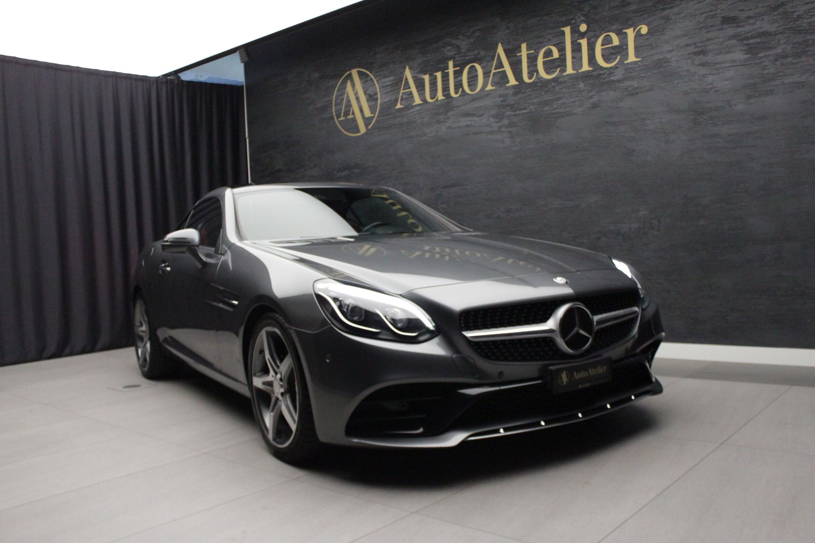 MERCEDES-BENZ SLC 300 AMG Line 9G-Tronic, Benzin, Occasion / Gebraucht, Automatik - 4