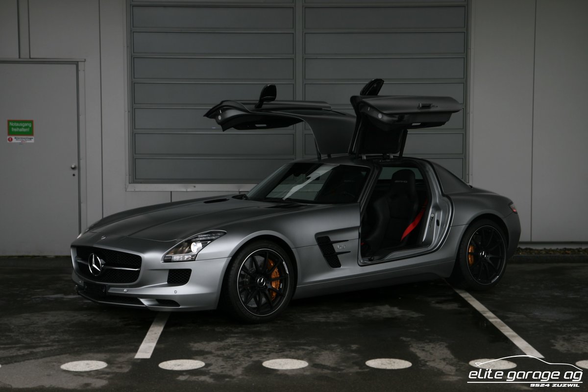 MERCEDES-BENZ SLS 63 AMG GT Speedshift