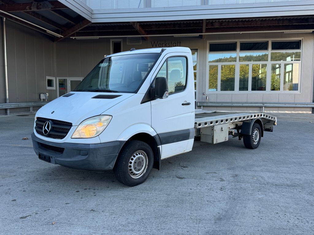 MERCEDES-BENZ SPRINTER Autotransporter 1600 kg Nutzlast
