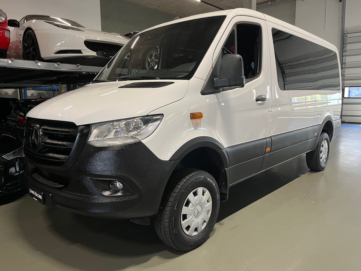 MERCEDES-BENZ Sprinter 319 CDI Standard 7G-TRONIC 4x4 9places!