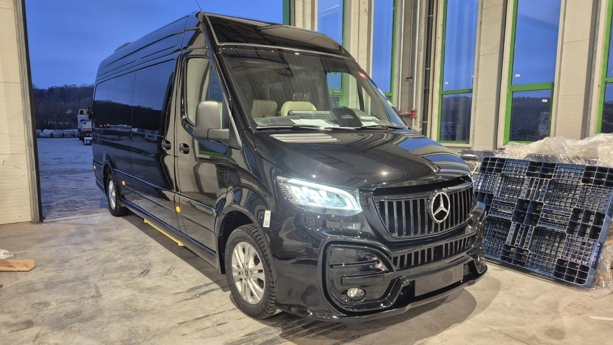 MERCEDES-BENZ Sprinter 319 CDI Standard 9G-TRONIC