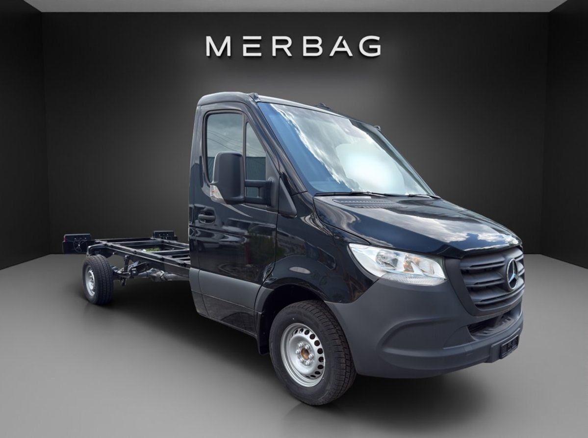 MERCEDES-BENZ Sprinter 319 CDI Standard 9G-TRONIC