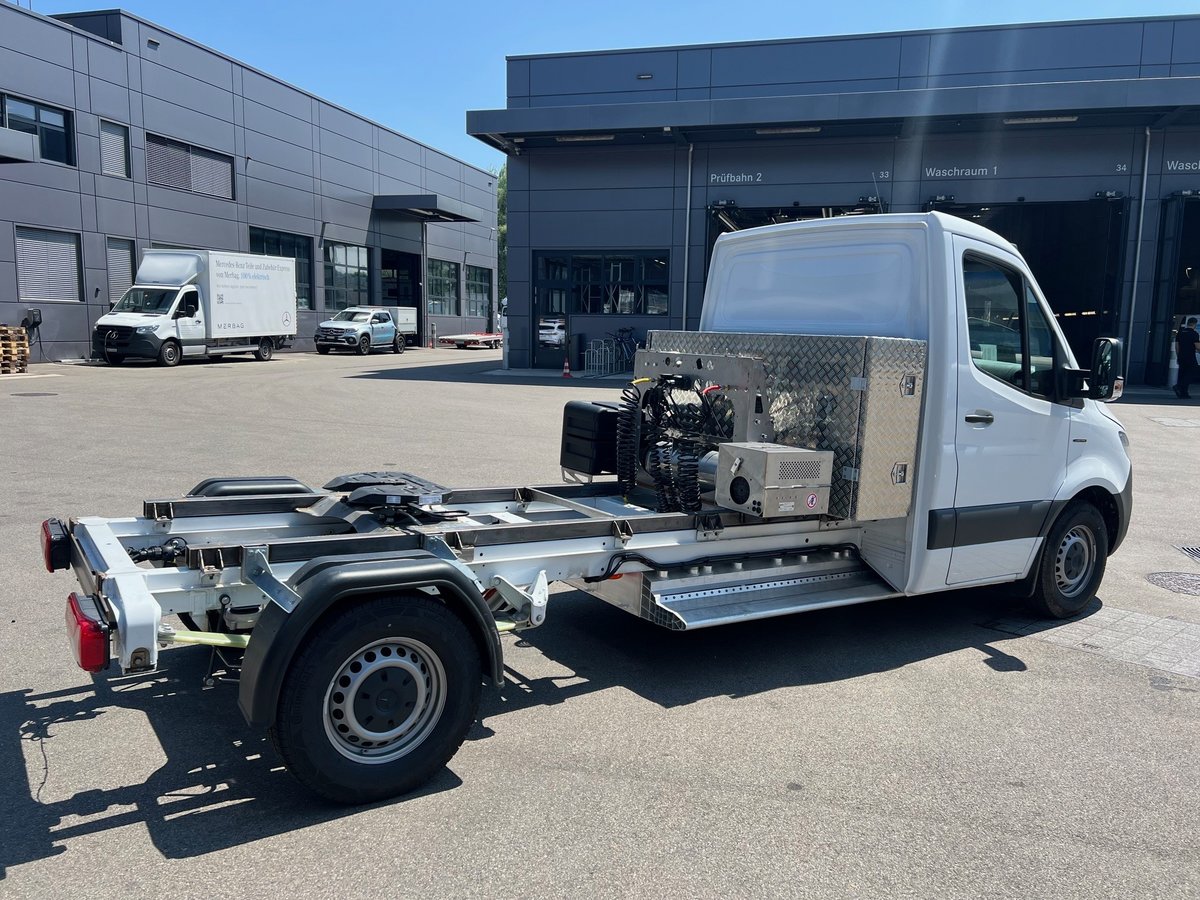 MERCEDES-BENZ Mercedes Benz Sattelzugmaschine Elektro Sprinter 420 PRO CH , Electric, New car, Automatic - 3