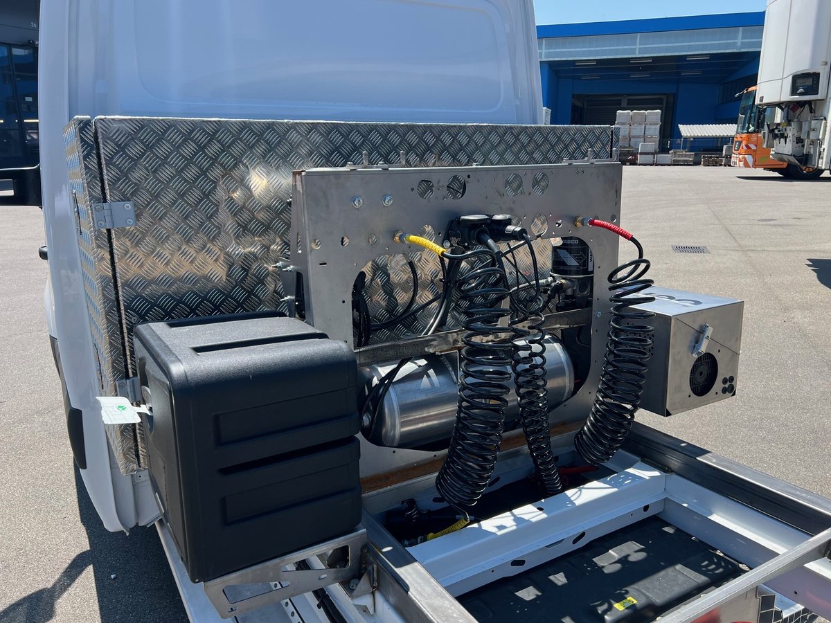 MERCEDES-BENZ Mercedes Benz Sattelzugmaschine Elektro Sprinter 420 PRO CH , Electric, New car, Automatic - 5