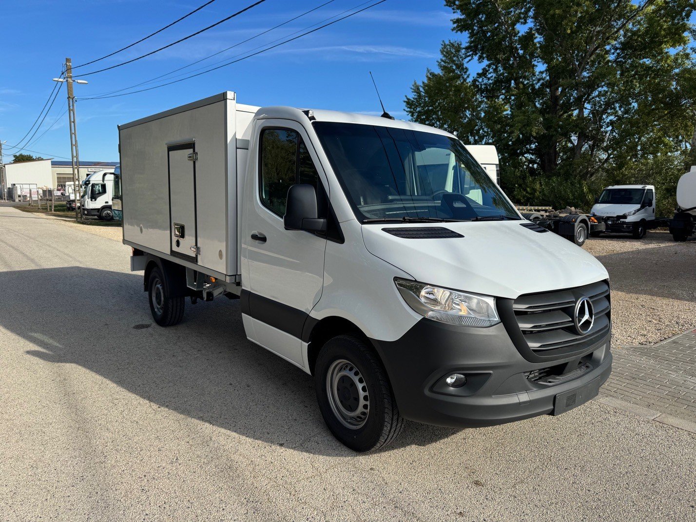 MERCEDES-BENZ 317 CDI Automat mit Kühlkoffer 20 Grad Speziell für Döner, Diesel, Neuwagen, Automatik - 3