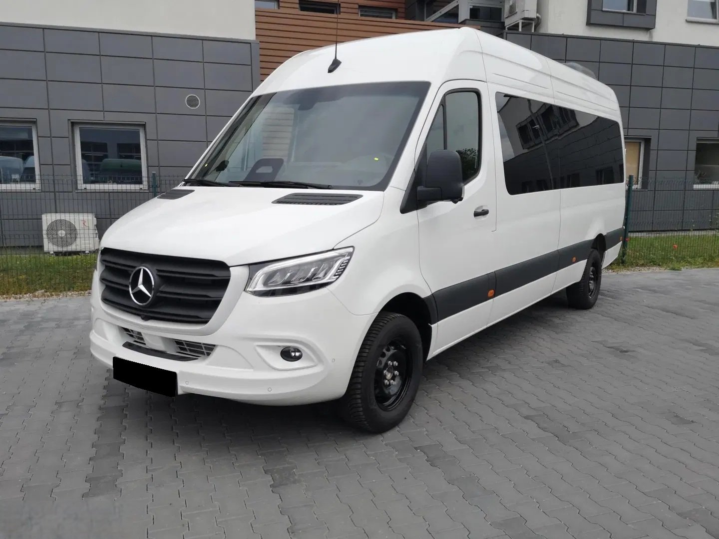 MERCEDES-BENZ Sprinter 317 CDI Lang 9G-TRONIC