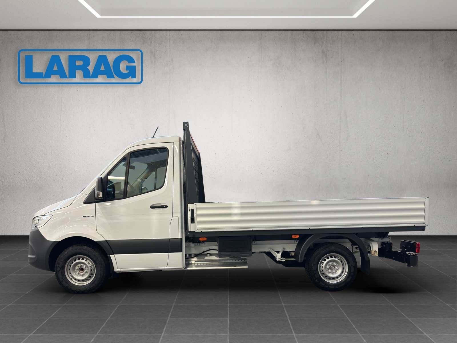 MERCEDES-BENZ eSprinter Pritsche 314 81kWh Standard Pro, Elektro, Neuwagen, Automatik - 3