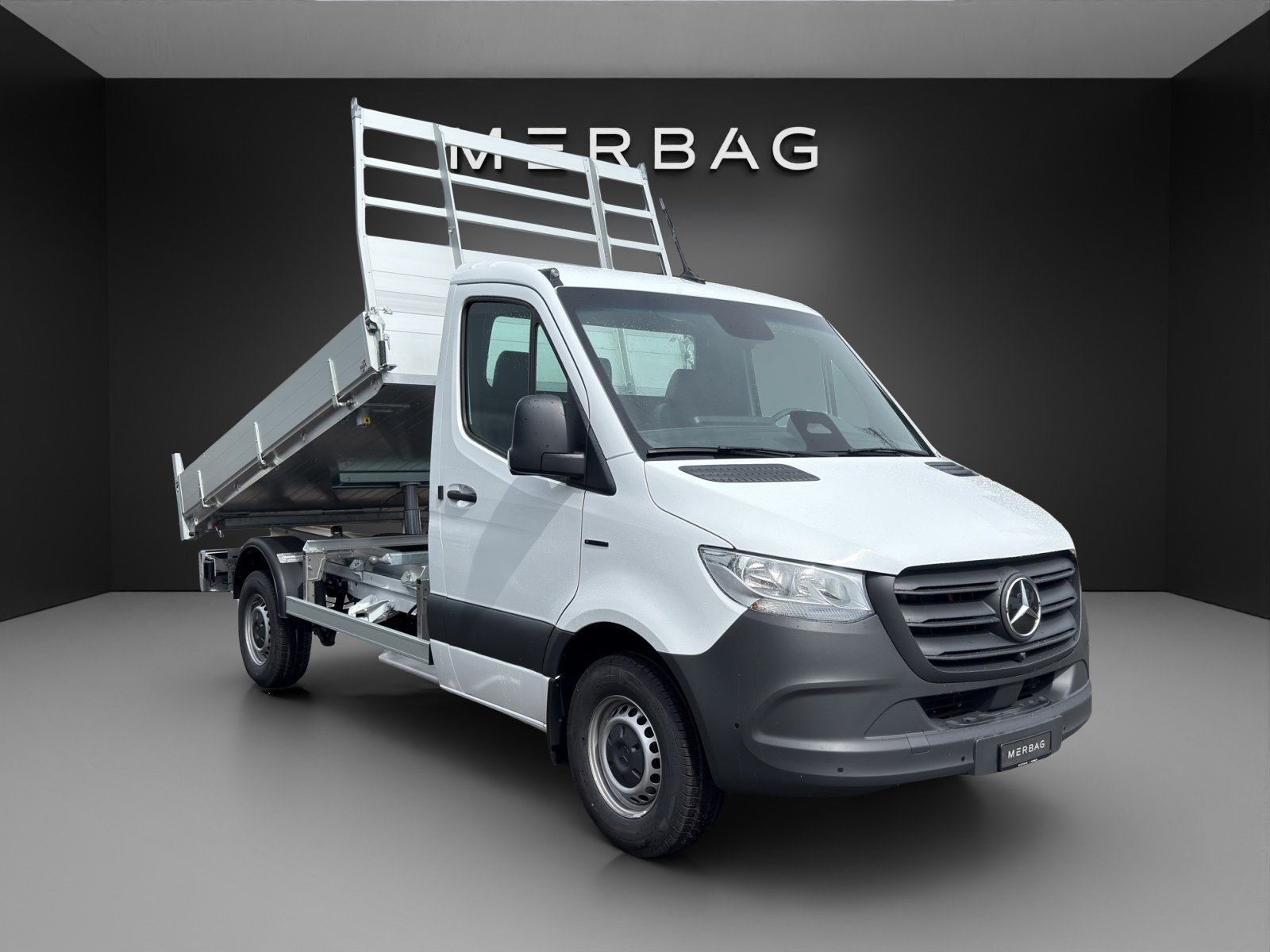 MERCEDES-BENZ eSprinter Fahrgestell 420 81kWh Standard Pro