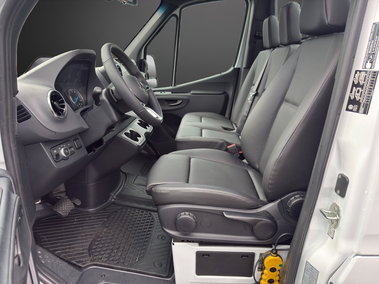 MERCEDES-BENZ eSprinter Fahrgestell 420 81kWh Standard Pro, Elektro, Neuwagen, Automatik - 7