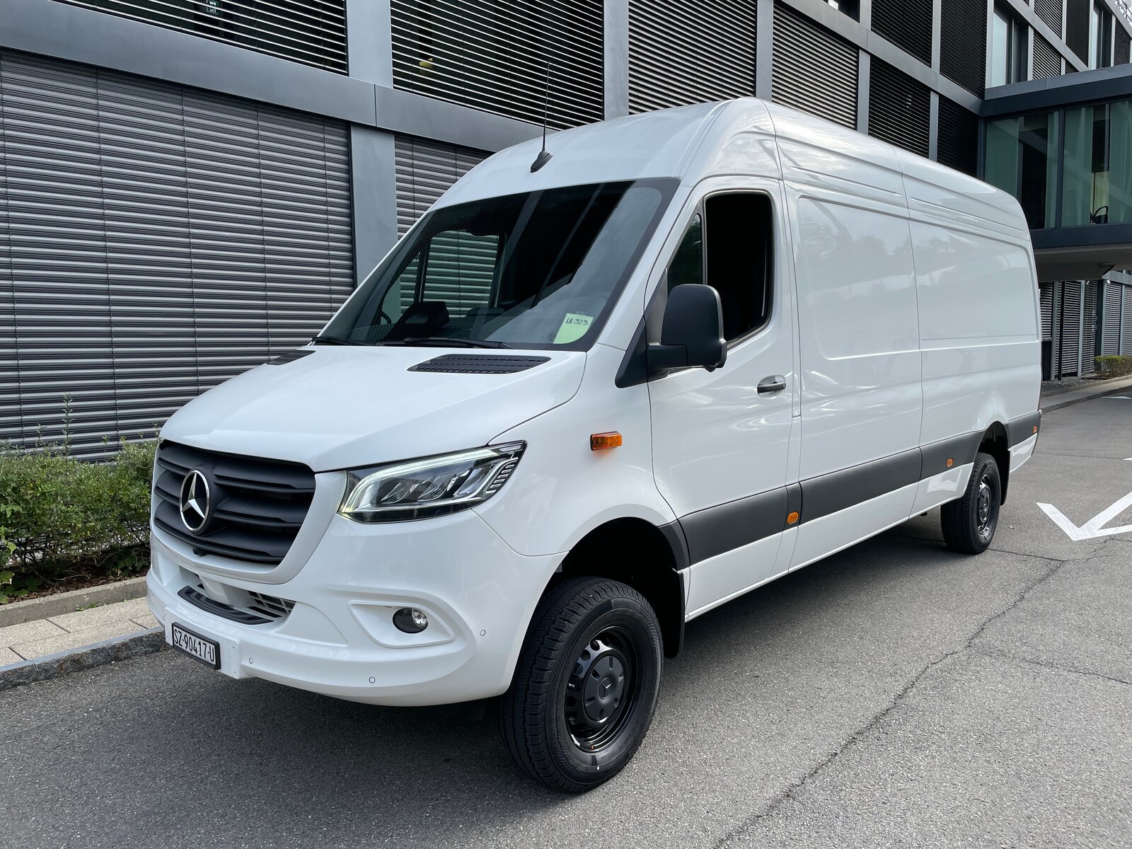 MERCEDES-BENZ Sprinter 319 CDI Lang 9G-TRONIC 4x4 ALLRAD