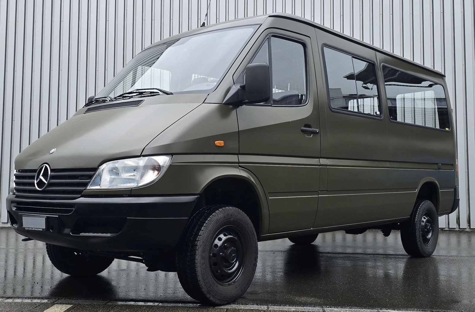 MERCEDES-BENZ Sprinter 313 CDI Aut. 4x4 mit Geländeunterset