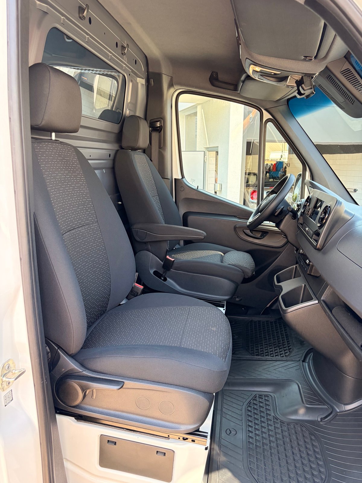 MERCEDES-BENZ Sprinter 317 CDI Standard 9G-TRONIC, Diesel, Occasioni / Usate, Automatico - 4