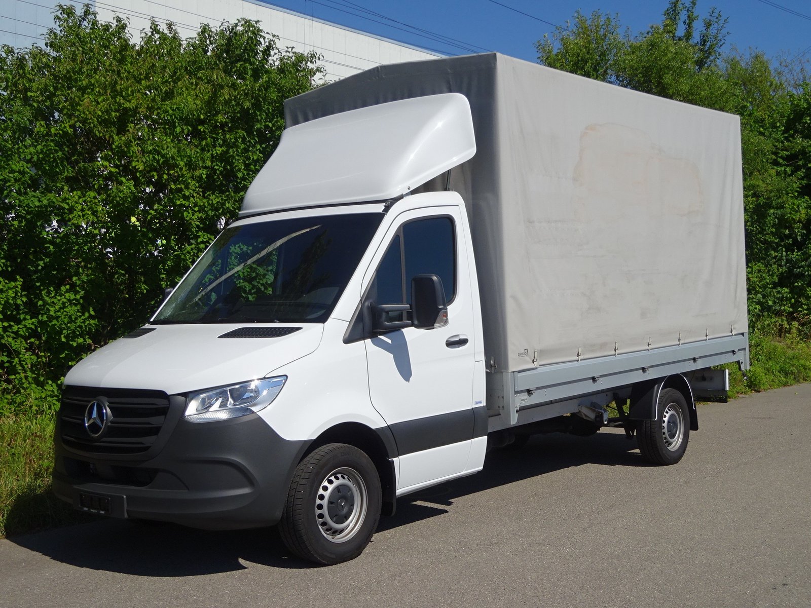 MERCEDES-BENZ 319 CDI mit Brücke, Verdeck