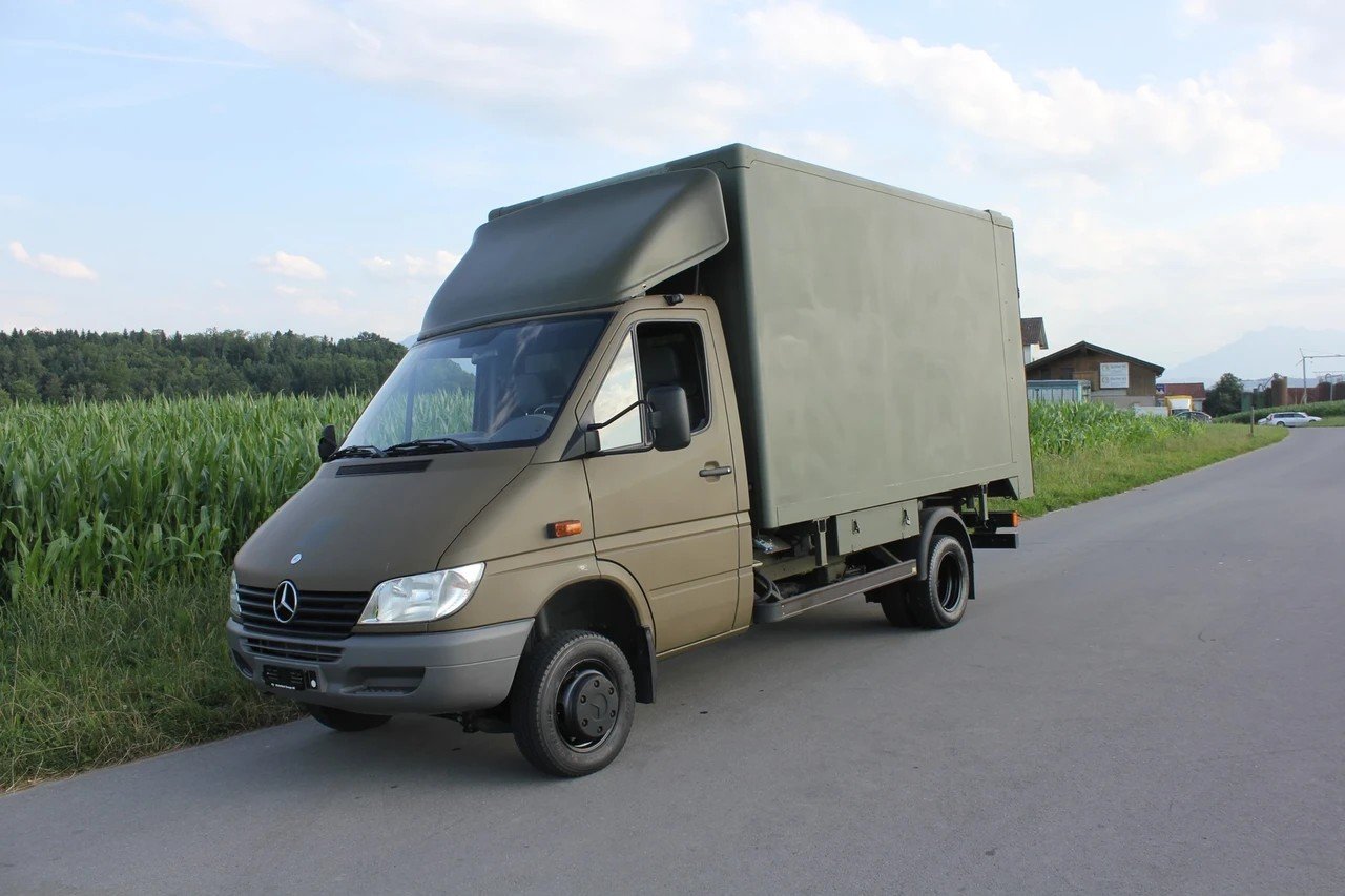 MERCEDES-BENZ Sprinter 413 CDI Duo 4x4 Kasten mit Hebebühne