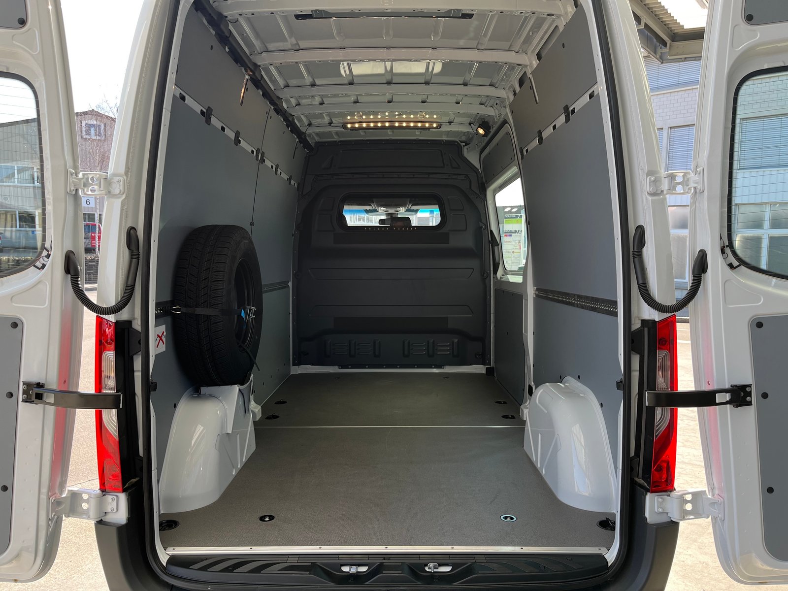 MERCEDES-BENZ eSprinter 312 47kWh Standard, Elettrica, Auto dimostrativa, Automatico - 5