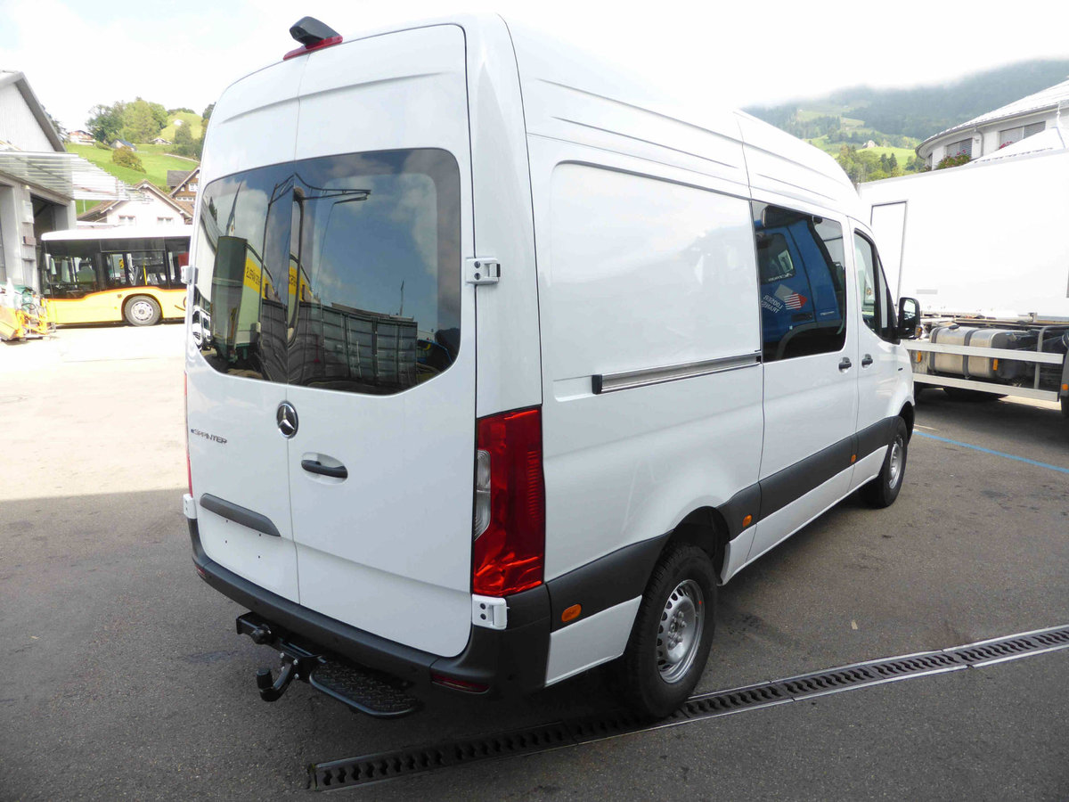 MERCEDES-BENZ eSprinter 320 PRO KA S 4x2, Elettrica, Auto dimostrativa, Automatico - 5
