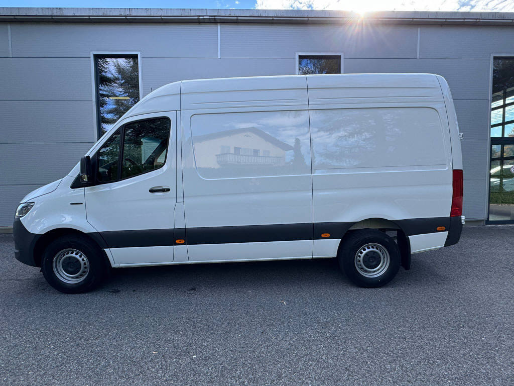 MERCEDES-BENZ eSprinter 320 Kasten Pro 3665 S, Electric, Ex-demonstrator, Automatic - 2