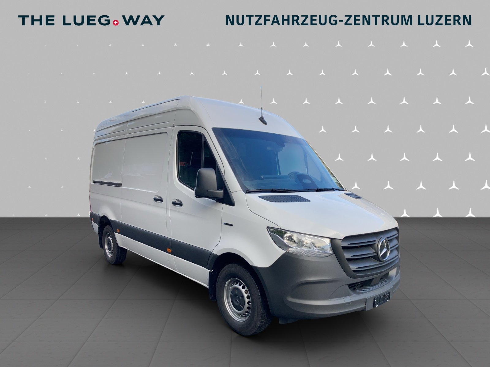 MERCEDES-BENZ eSprinter 320 KA S Pro, Elettrica, Auto dimostrativa, Automatico - 2