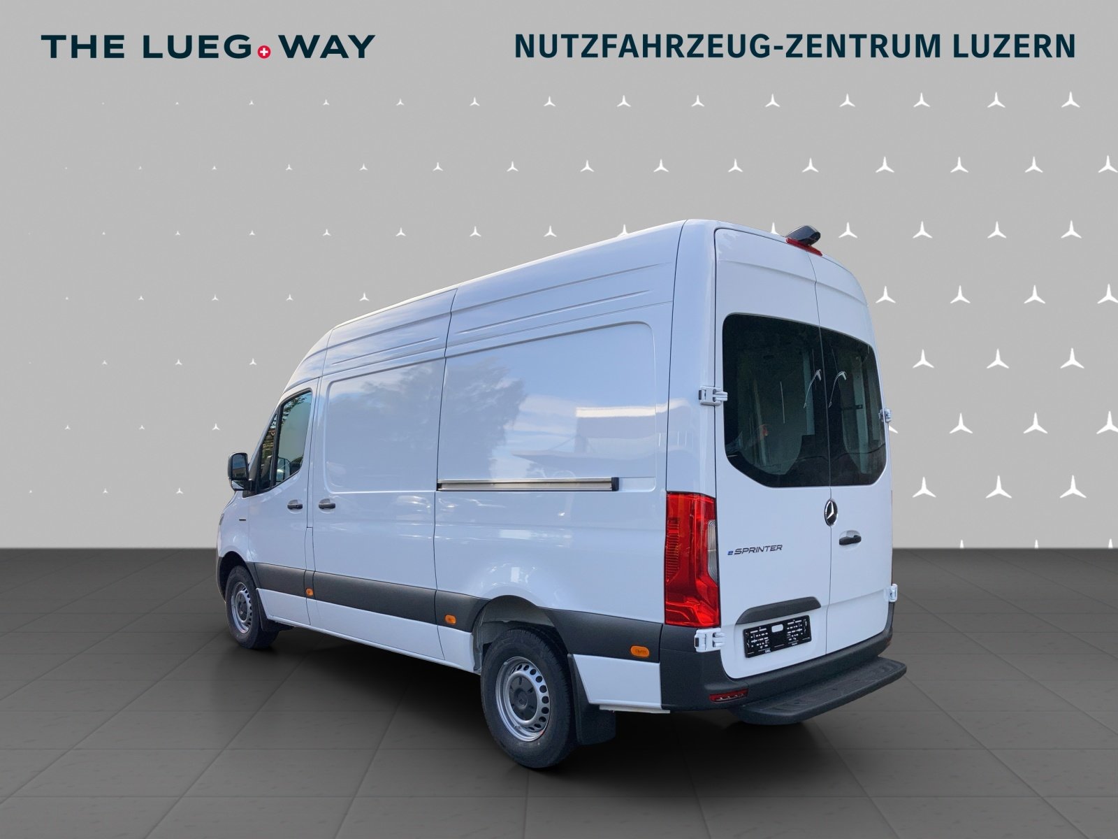 MERCEDES-BENZ eSprinter 320 KA S Pro, Elettrica, Auto dimostrativa, Automatico - 5