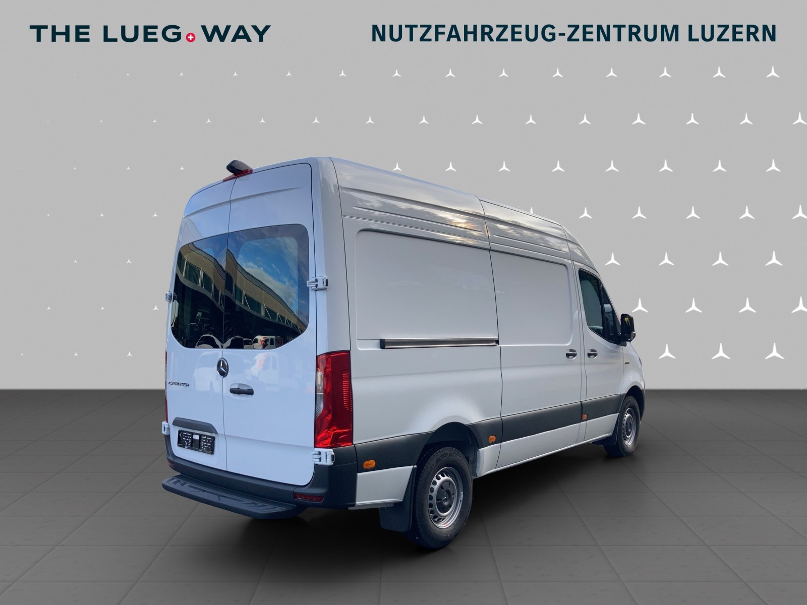 MERCEDES-BENZ eSprinter 320 KA S Pro, Elettrica, Auto dimostrativa, Automatico - 6