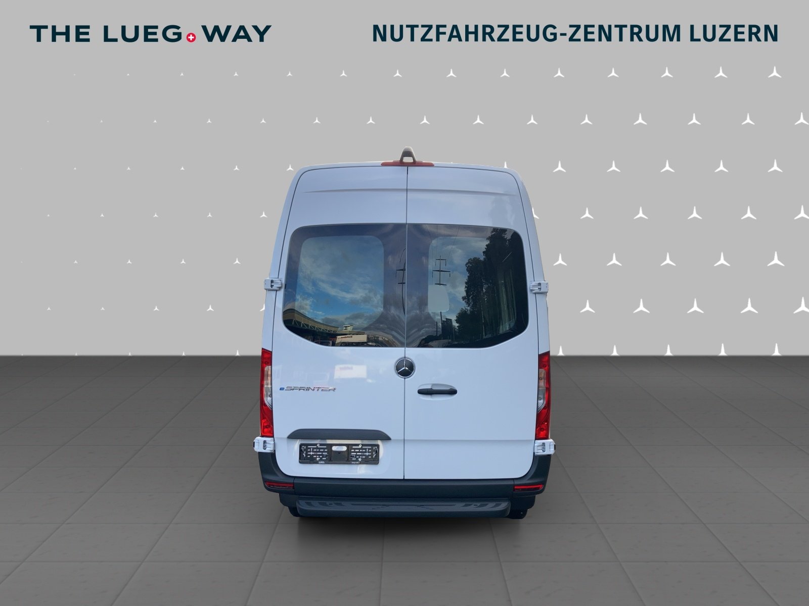 MERCEDES-BENZ eSprinter 320 KA S Pro, Elettrica, Auto dimostrativa, Automatico - 7