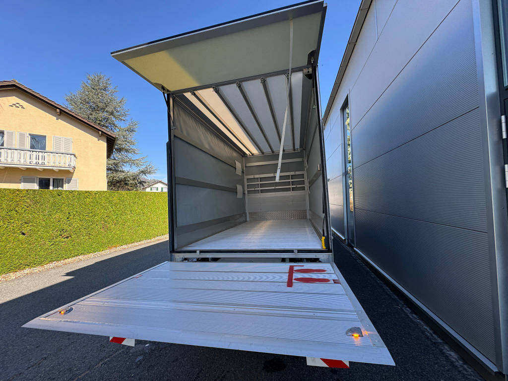 MERCEDES-BENZ eSprinter 420 Pro Aufbau mit Hebebühne 4325 L 81 kWh, Elektro, Vorführwagen, Automatik - 5