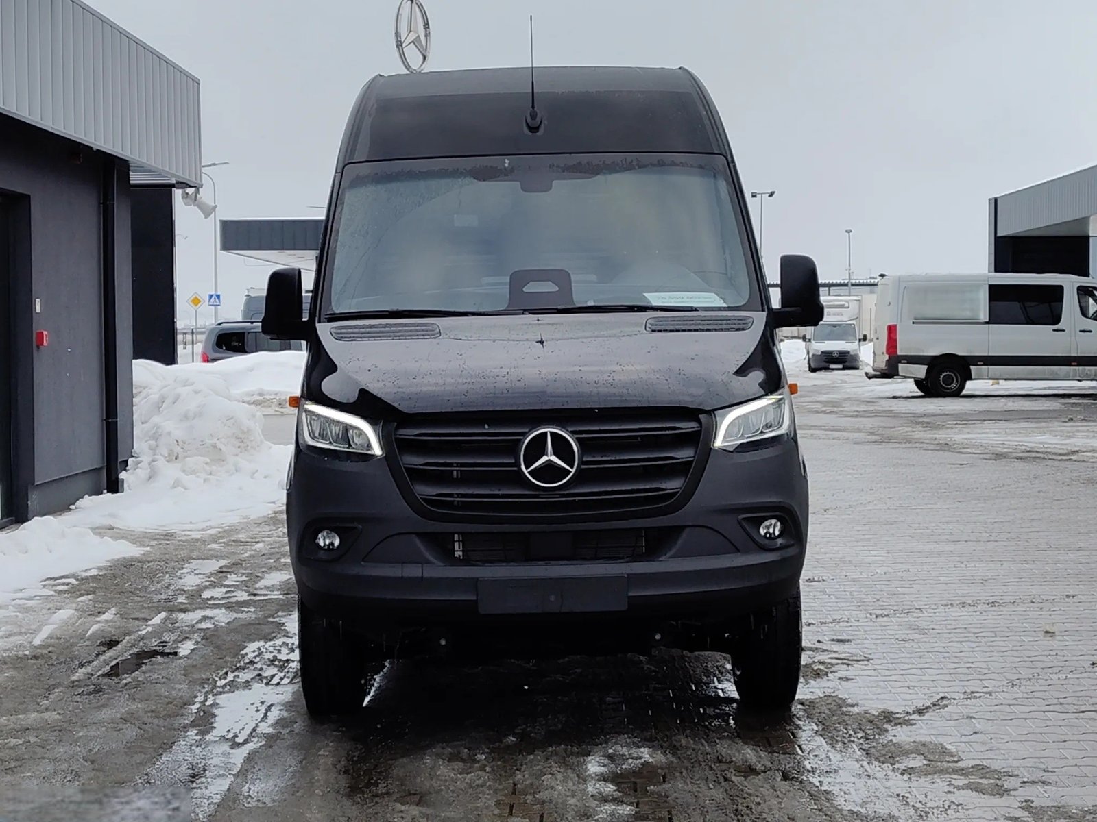 MERCEDES-BENZ Sprinter 319 CDI Standard 9G-TRONIC 4x4, Diesel, Ex-demonstrator, Automatic - 2
