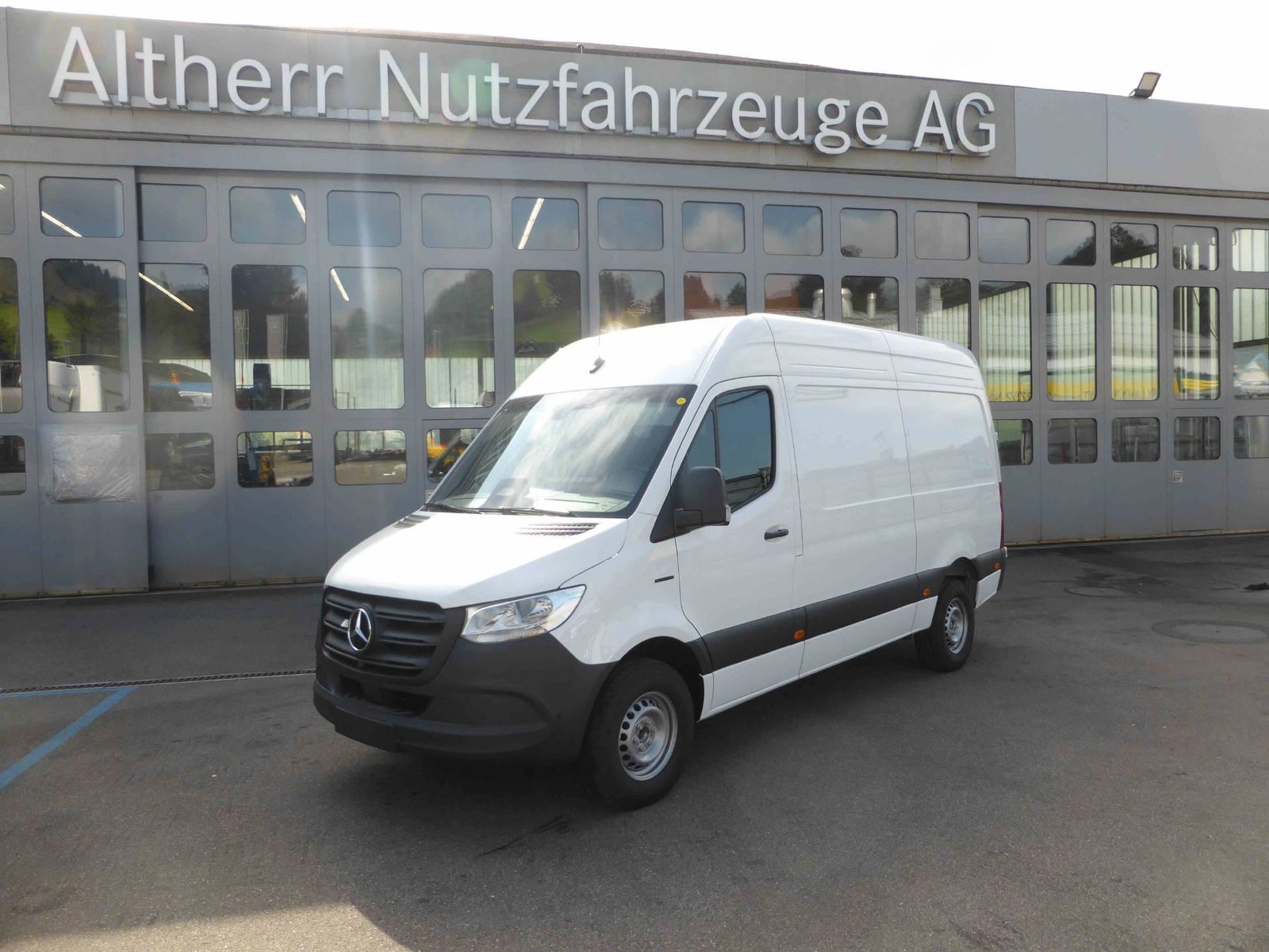 MERCEDES-BENZ eSprinter 320 Kaw. 3665 S 81 kWh Pro
