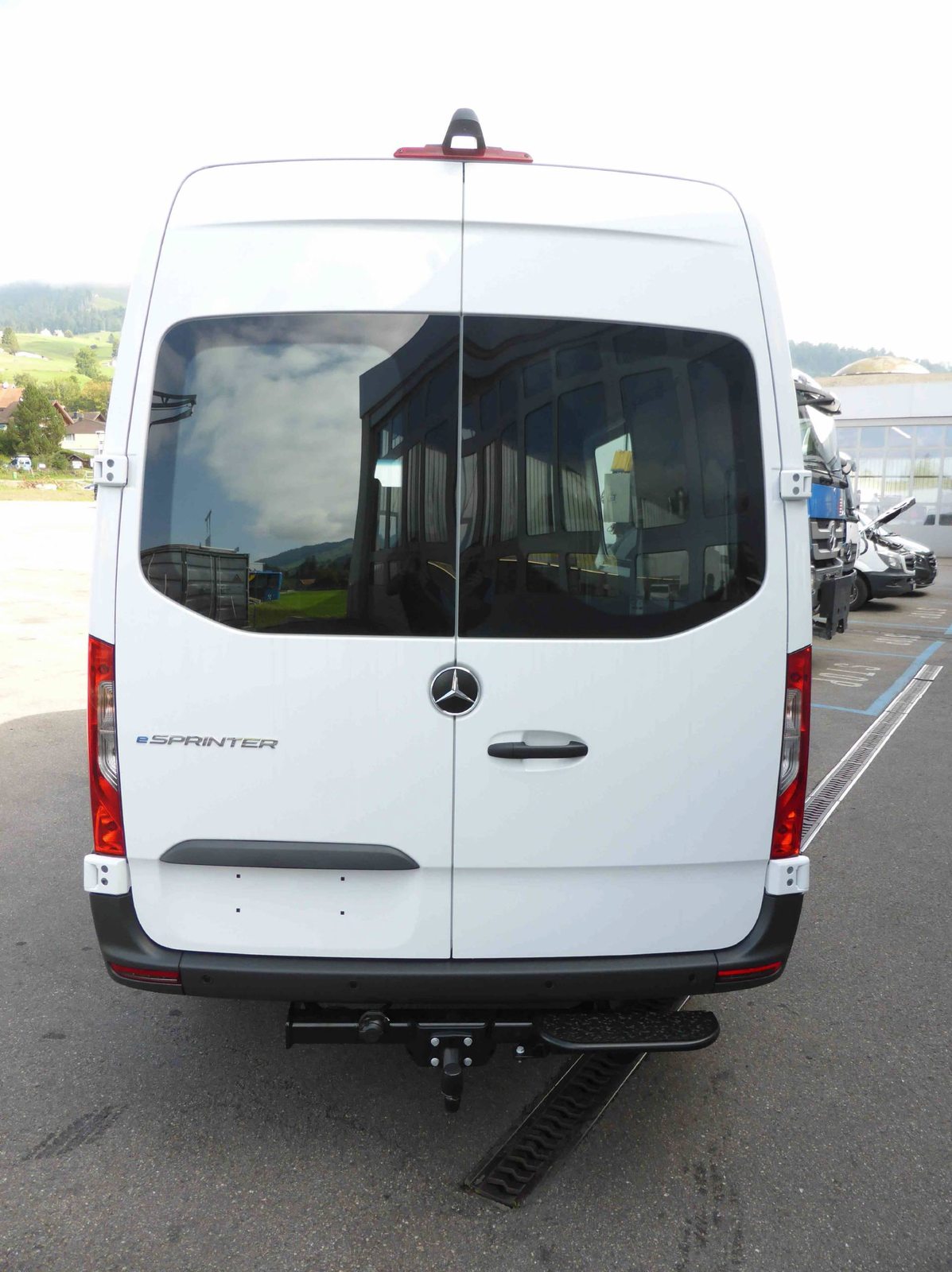 MERCEDES-BENZ eSprinter 320 Kaw. 3665 S 81 kWh Pro, Elettrica, Auto dimostrativa, Automatico - 4