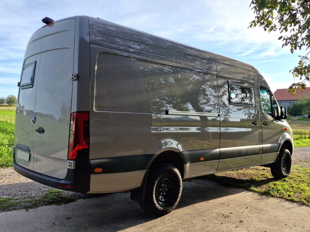 MERCEDES-BENZ SPRINTER 319/419 4x4 CreaVan Custom Reisemobil, Diesel, Ex-demonstrator, Automatic - 3