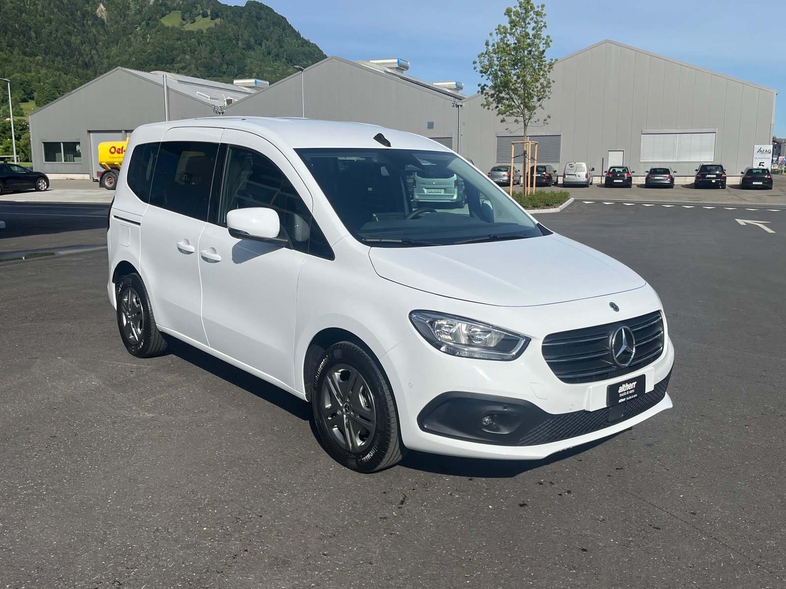 MERCEDES-BENZ 180 d Style Van S, Diesel, New car, Automatic - 2