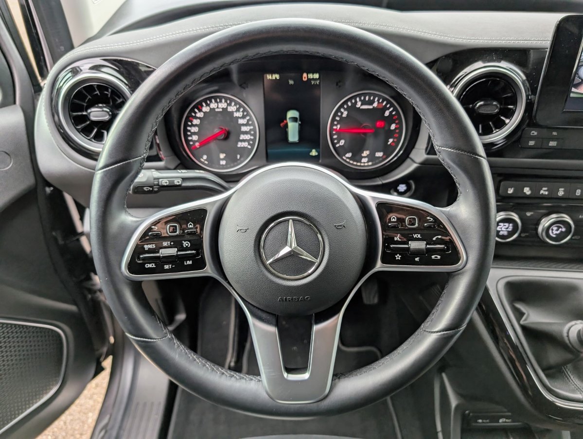 MERCEDES-BENZ T 180 Progressive Rollstuhlrampe, Benzin, Occasion / Gebraucht, Handschaltung - 5