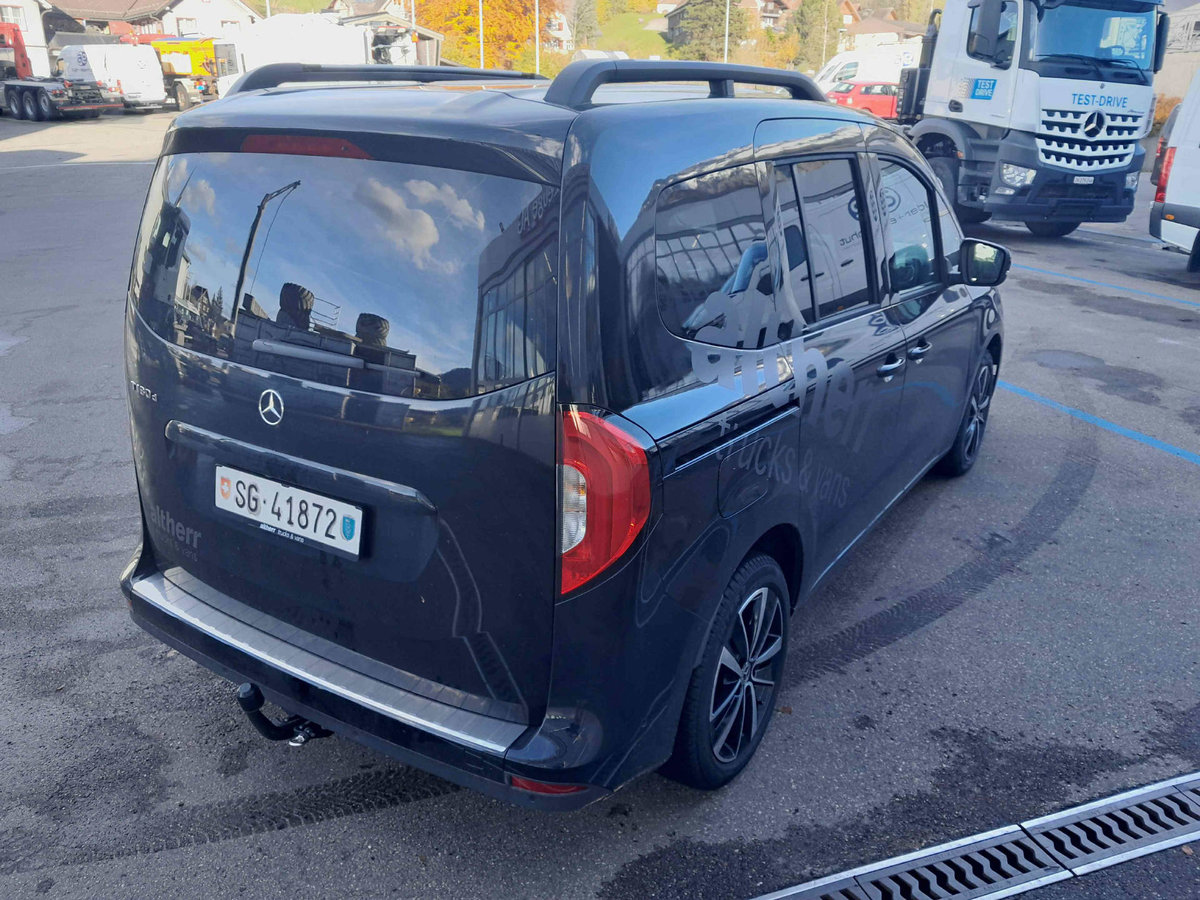 MERCEDES-BENZ T 180 d Style S, Diesel, Ex-demonstrator, Automatic - 5