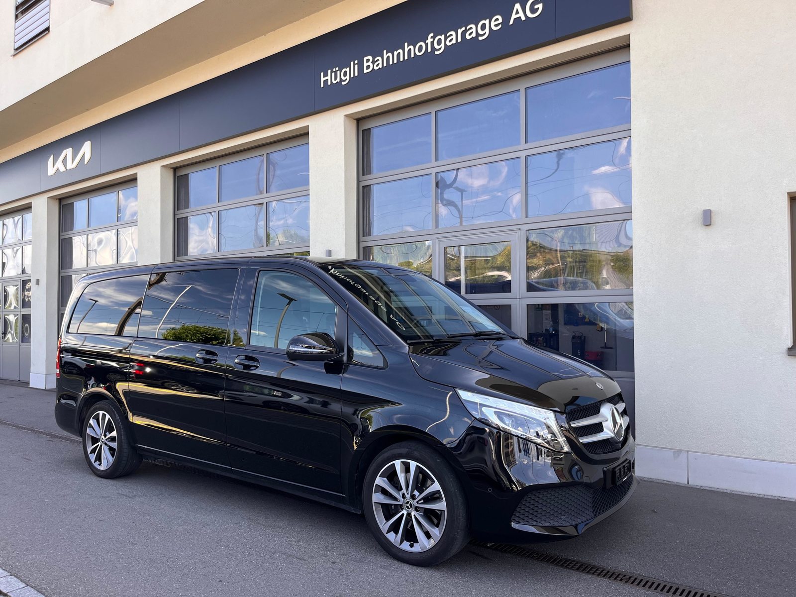 MERCEDES-BENZ V 220 d lang Van