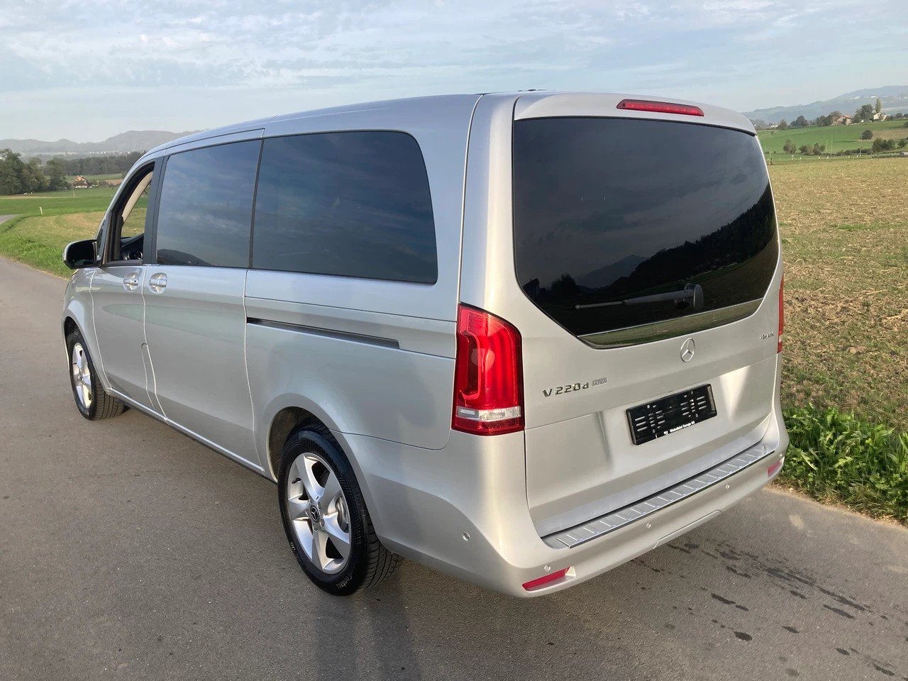 MERCEDES-BENZ V 220 d Trend lang 4Matic 9G-Tronic 7 Sitzer m, Diesel, Occasioni / Usate, Automatico - 4