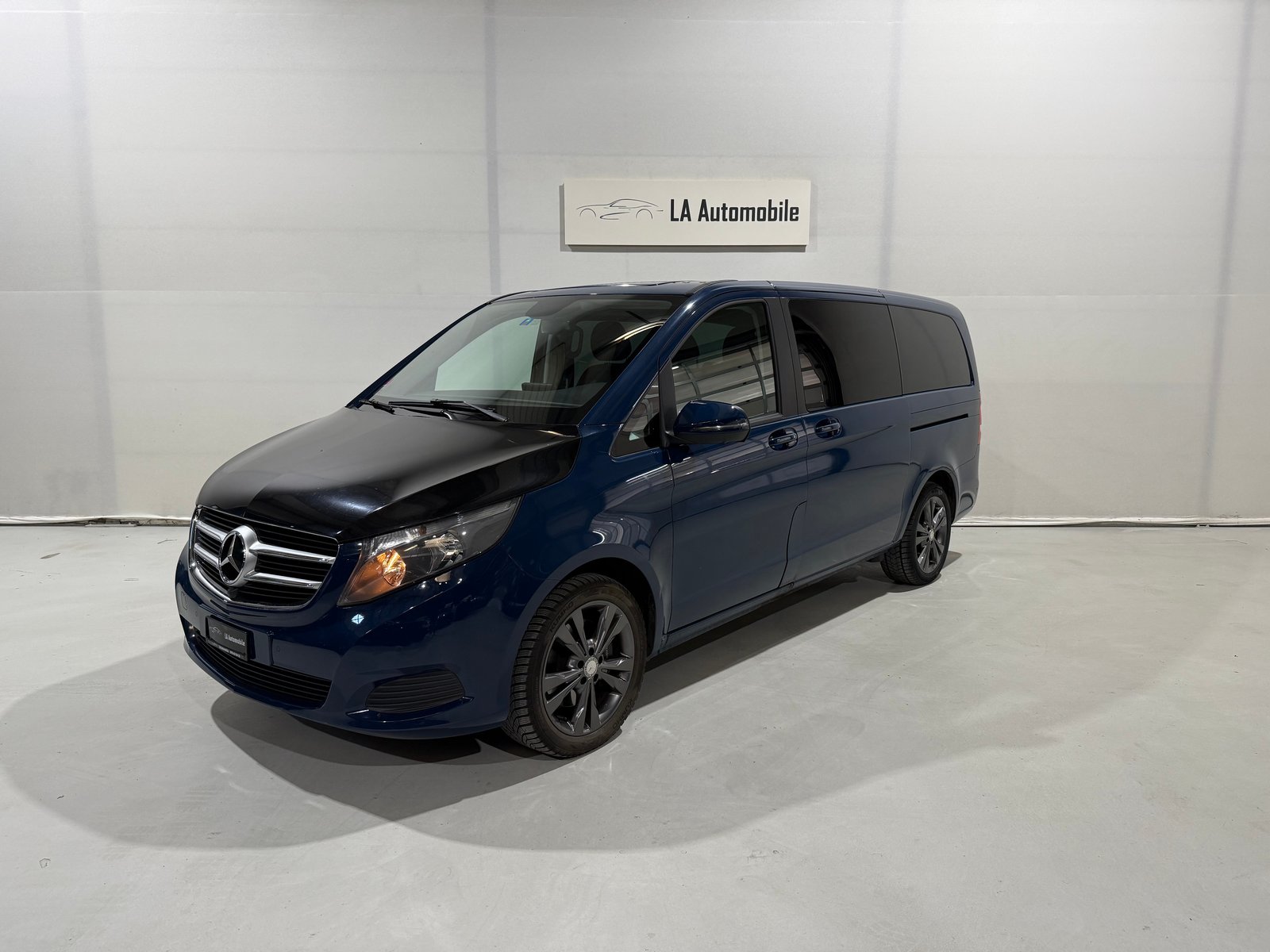 MERCEDES-BENZ V 220 d lang 7G-Tronic