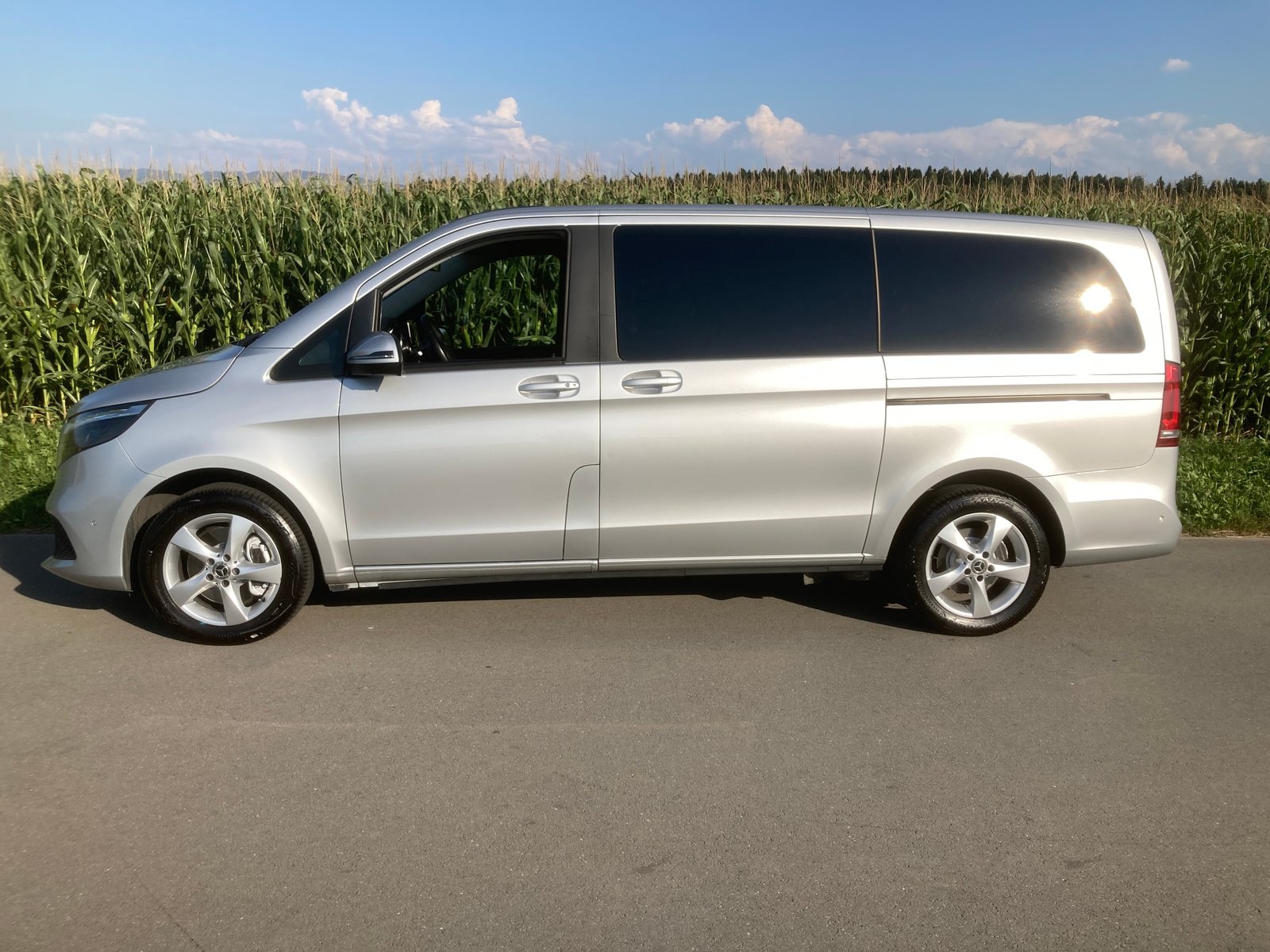 MERCEDES-BENZ V 220 d Trend lang 4Matic 9G-Tronic, Diesel, Second hand / Used, Automatic - 5