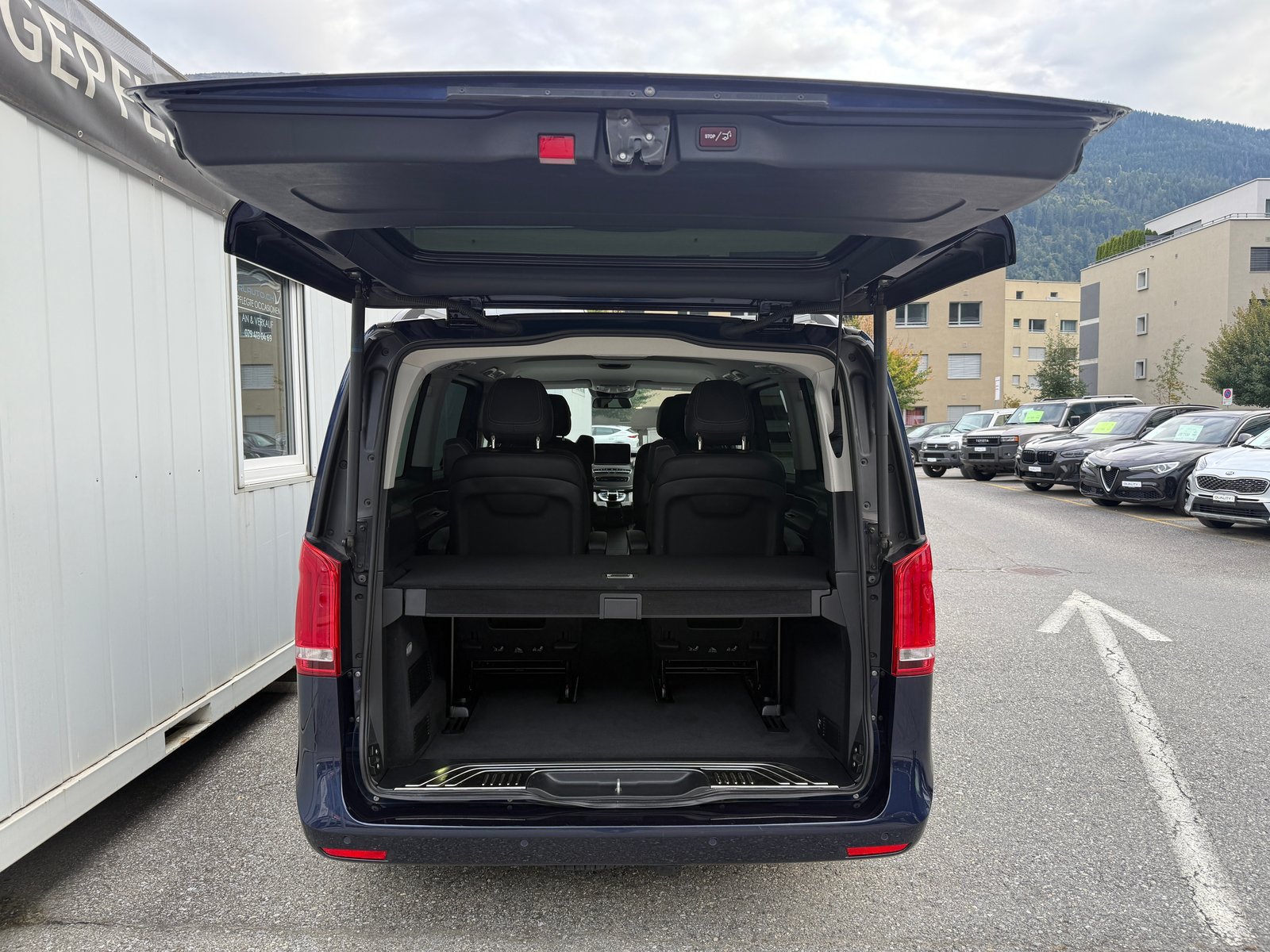 MERCEDES-BENZ V 250 d Avantgarde lang 7G-Tronic * 6 PLÄTZER * LEDER* 360 G, Diesel, Occasion / Gebraucht, Automatik - 6