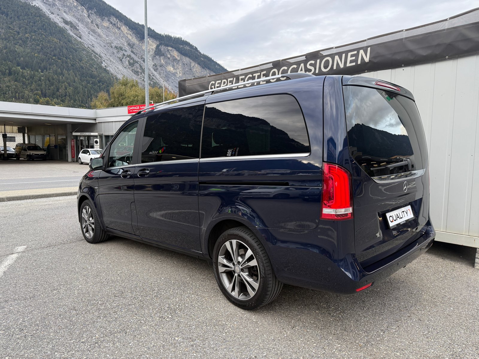 MERCEDES-BENZ V 250 d Avantgarde lang 7G-Tronic * 6 PLÄTZER * LEDER* 360 G, Diesel, Occasion / Gebraucht, Automatik - 7