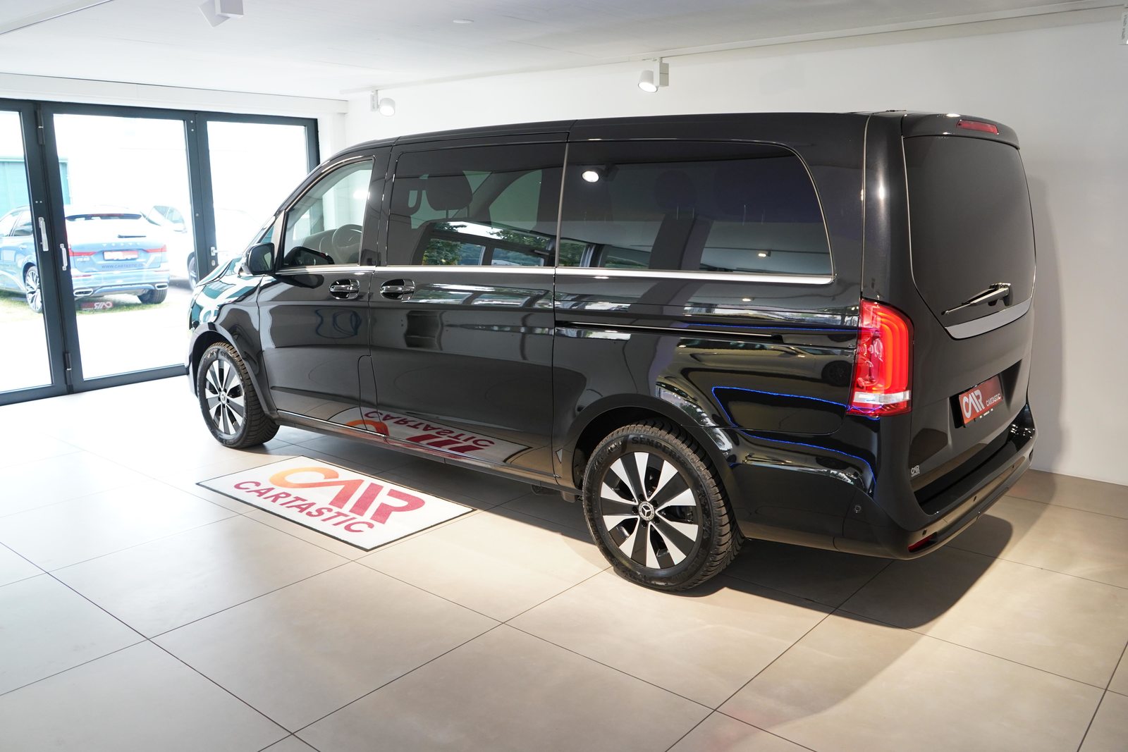 MERCEDES-BENZ V 250 d Avantgarde lang Van, Diesel, Occasion / Gebraucht, Automatik - 3
