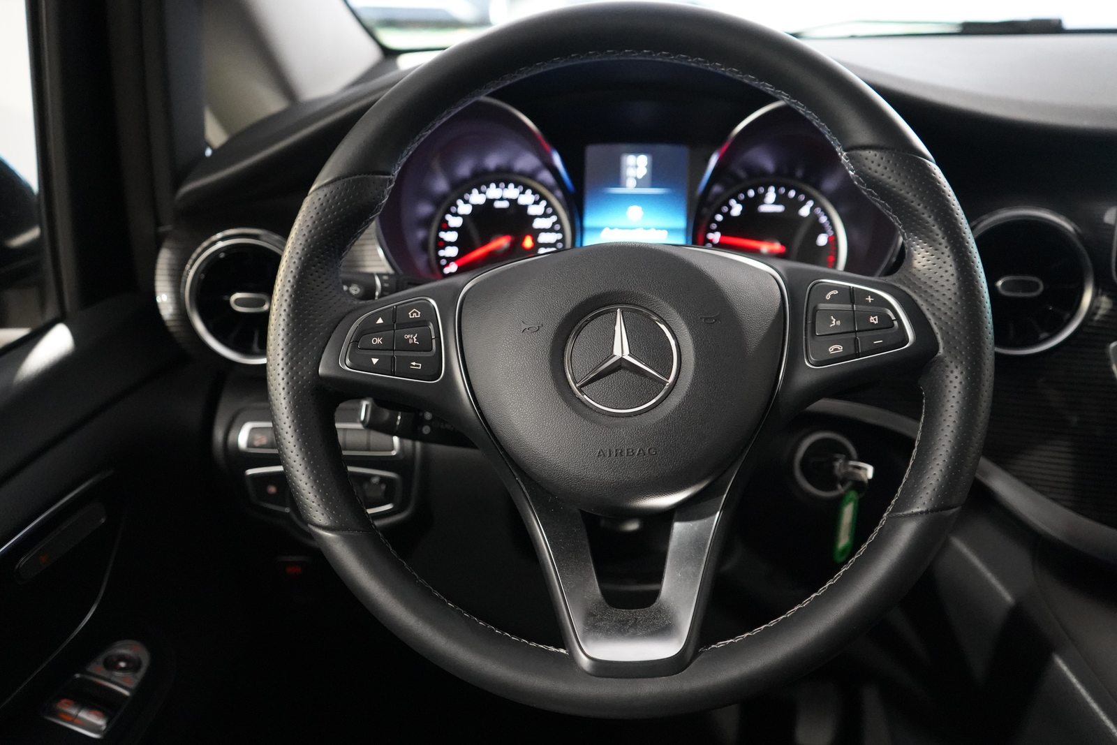 MERCEDES-BENZ V 250 d Avantgarde lang 4matic Van, Diesel, Occasion / Gebraucht, Automatik - 7