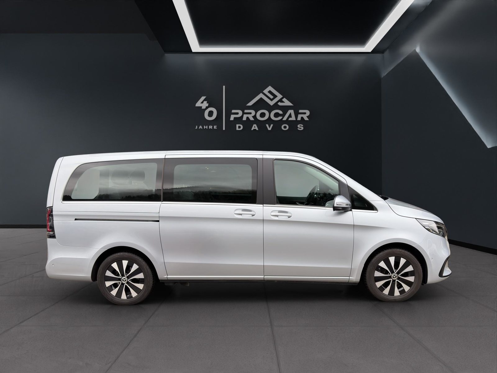 MERCEDES-BENZ V 250 d Avantgarde lang Van, Diesel, Occasioni / Usate, Automatico - 2