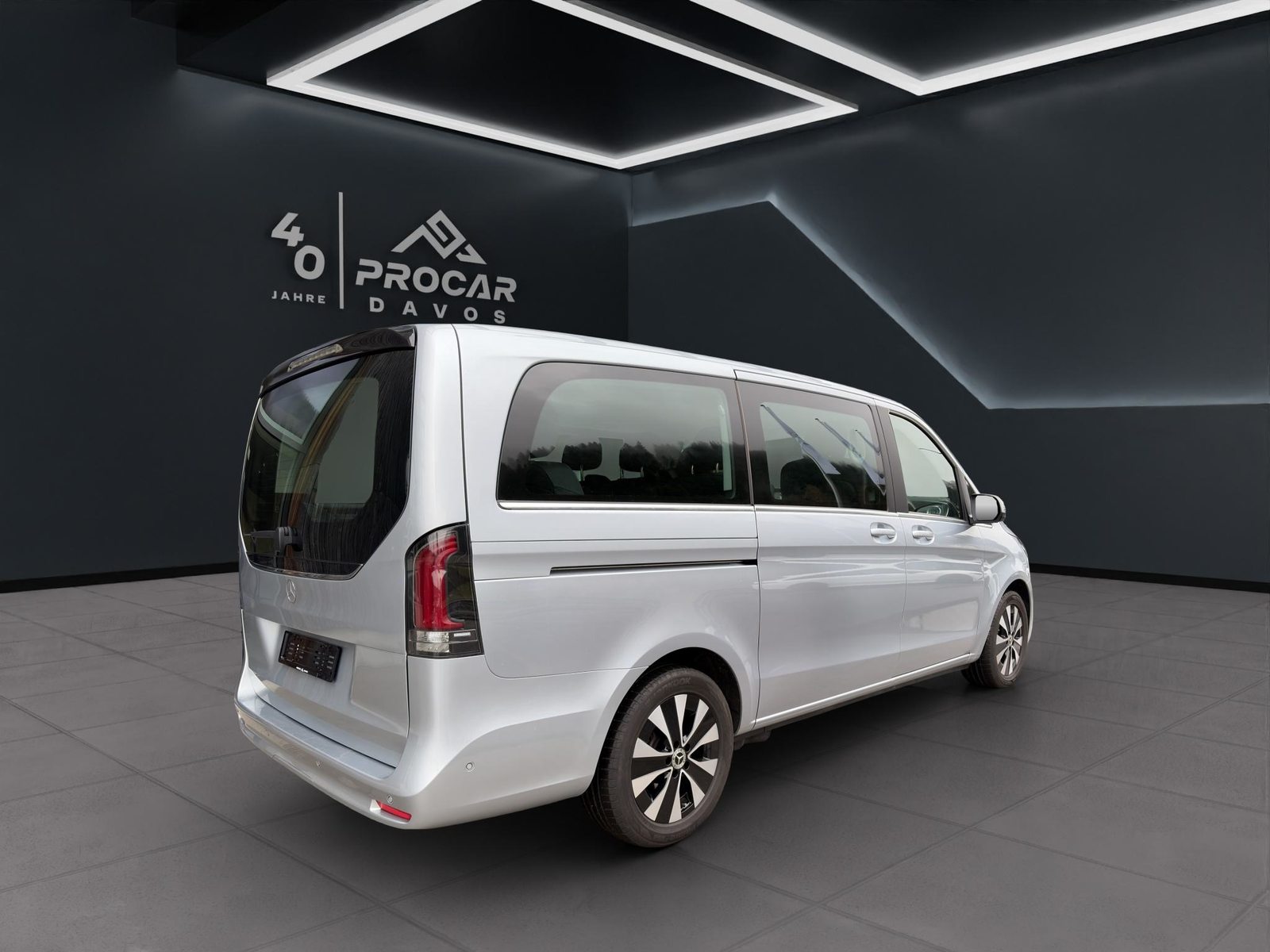 MERCEDES-BENZ V 250 d Avantgarde lang Van, Diesel, Occasioni / Usate, Automatico - 4