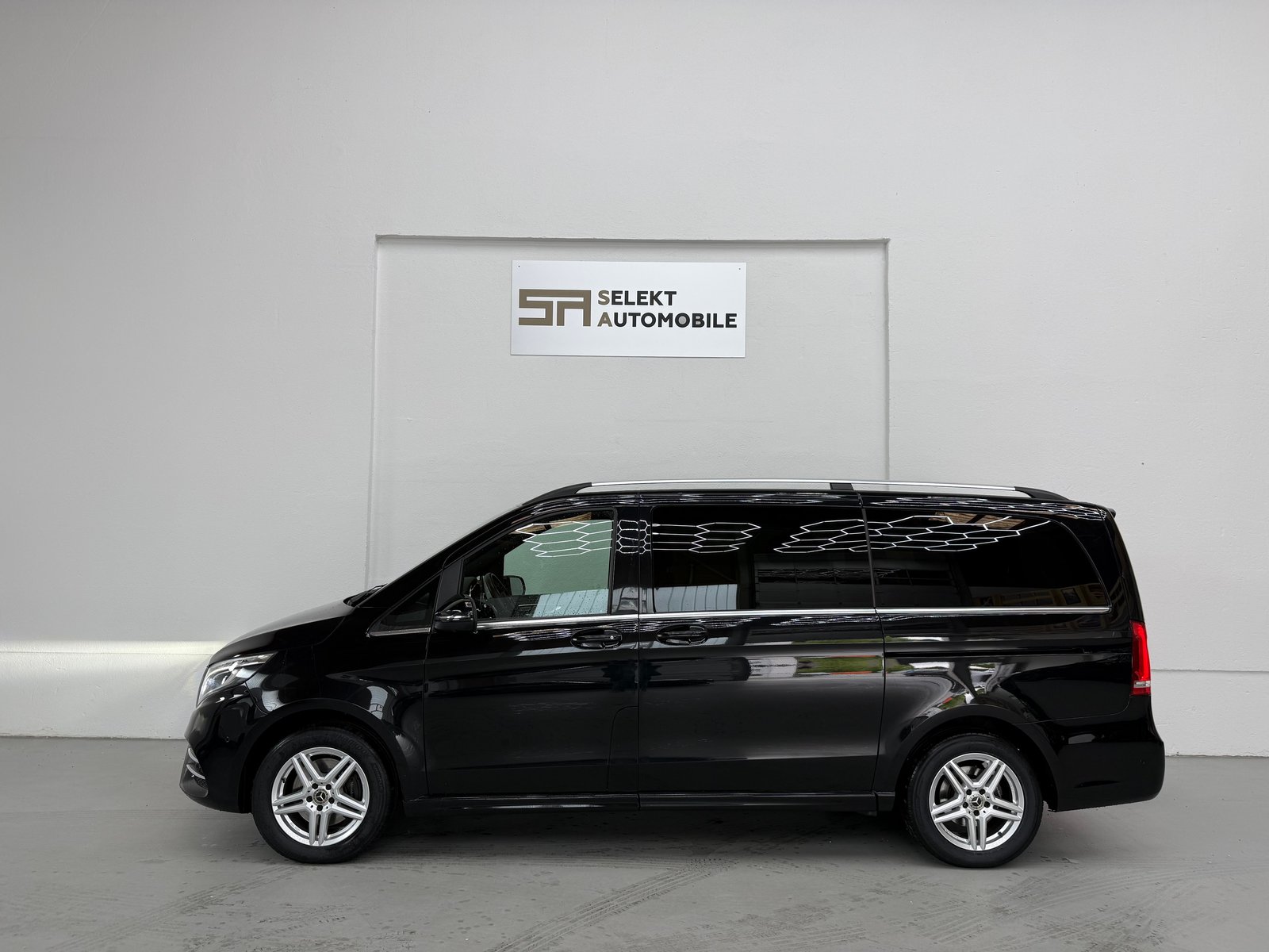 MERCEDES-BENZ V 250 d Avantgarde lang 4Matic 7G-Tronic AMG-, Diesel, Occasion / Gebraucht, Automatik - 4