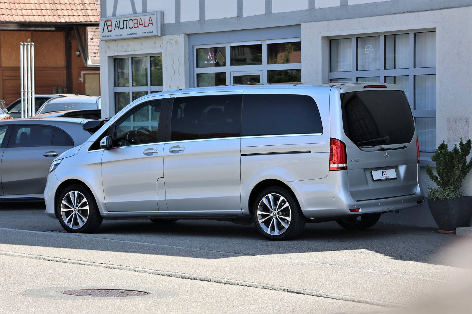 MERCEDES-BENZ V 250 d lang Avantgarde 9G-Tronic (CH) 7Plätz, Diesel, Second hand / Used, Automatic - 5