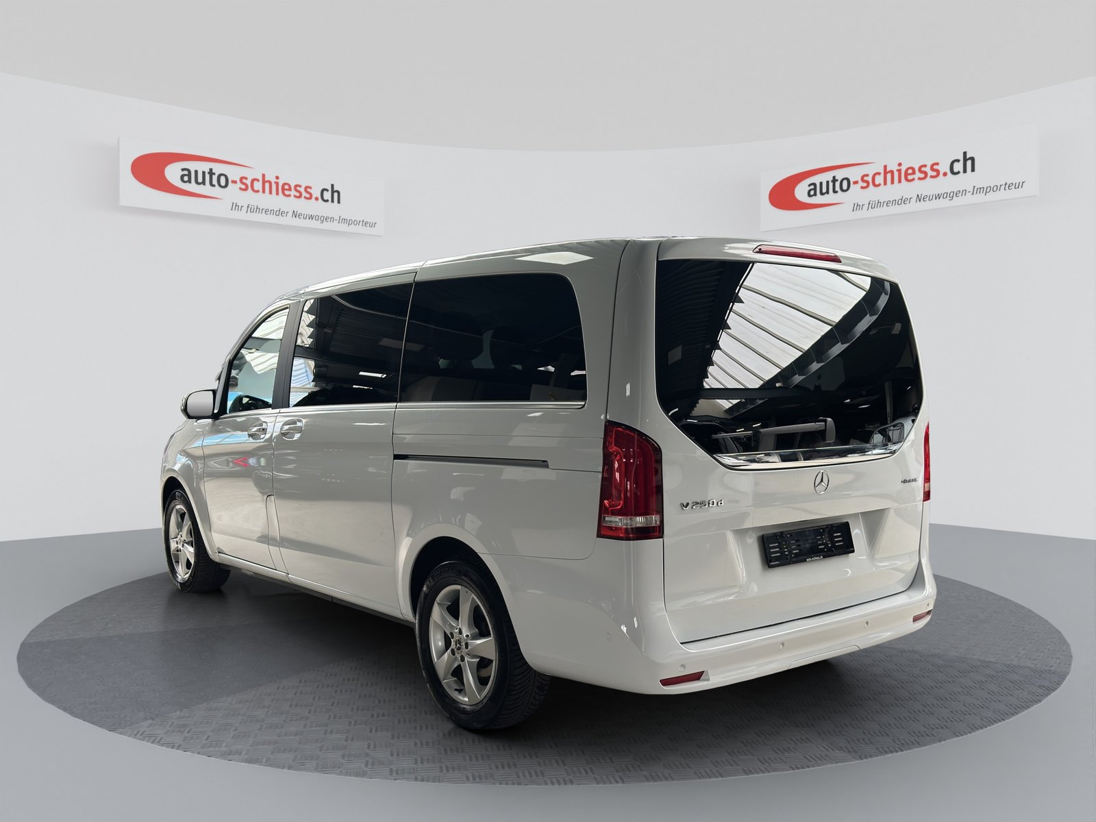 MERCEDES-BENZ V 250 d lang Avantgarde 4Matic 7Pl. G-Tronic, Diesel, Second hand / Used, Automatic - 3