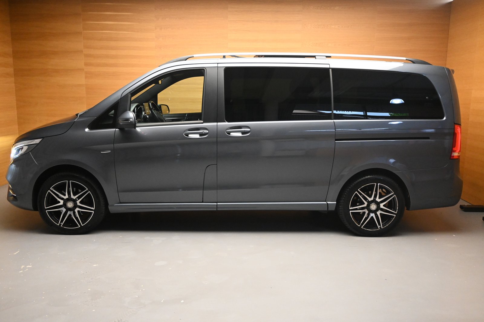 MERCEDES-BENZ V 250 d BlueTec AMG-Line lang 4m, Diesel, Occasioni / Usate, Automatico - 4