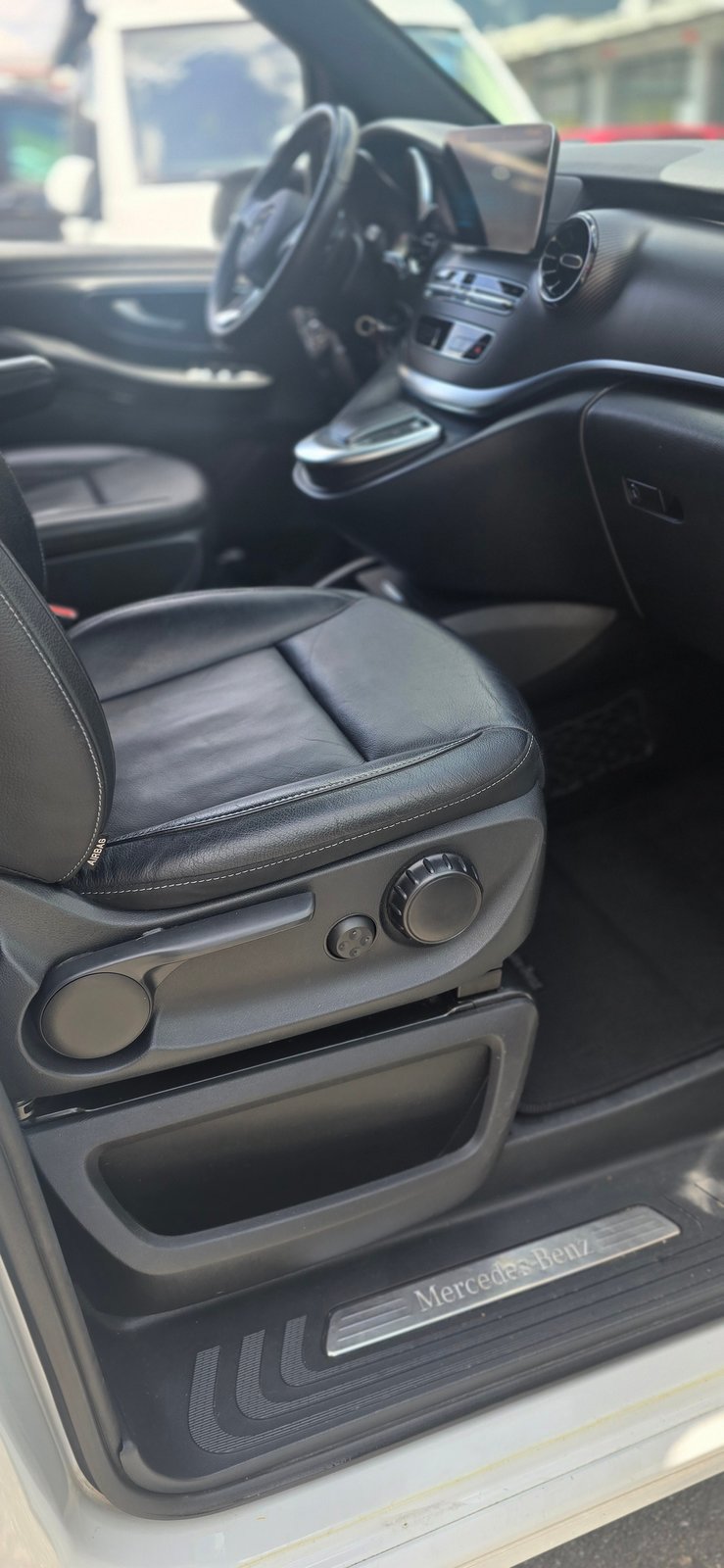 MERCEDES-BENZ V 250 d kompakt Avantgarde 4Matic 9G-Tronic, Diesel, Second hand / Used, Automatic - 4